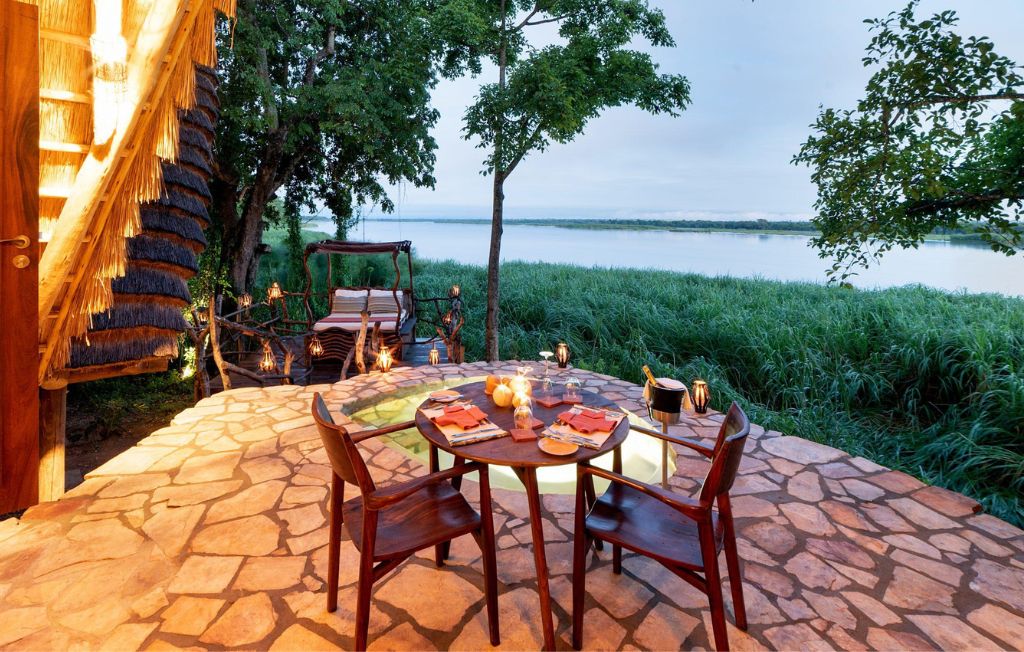 Morning Breakfast On The Nile In Murchison Falls